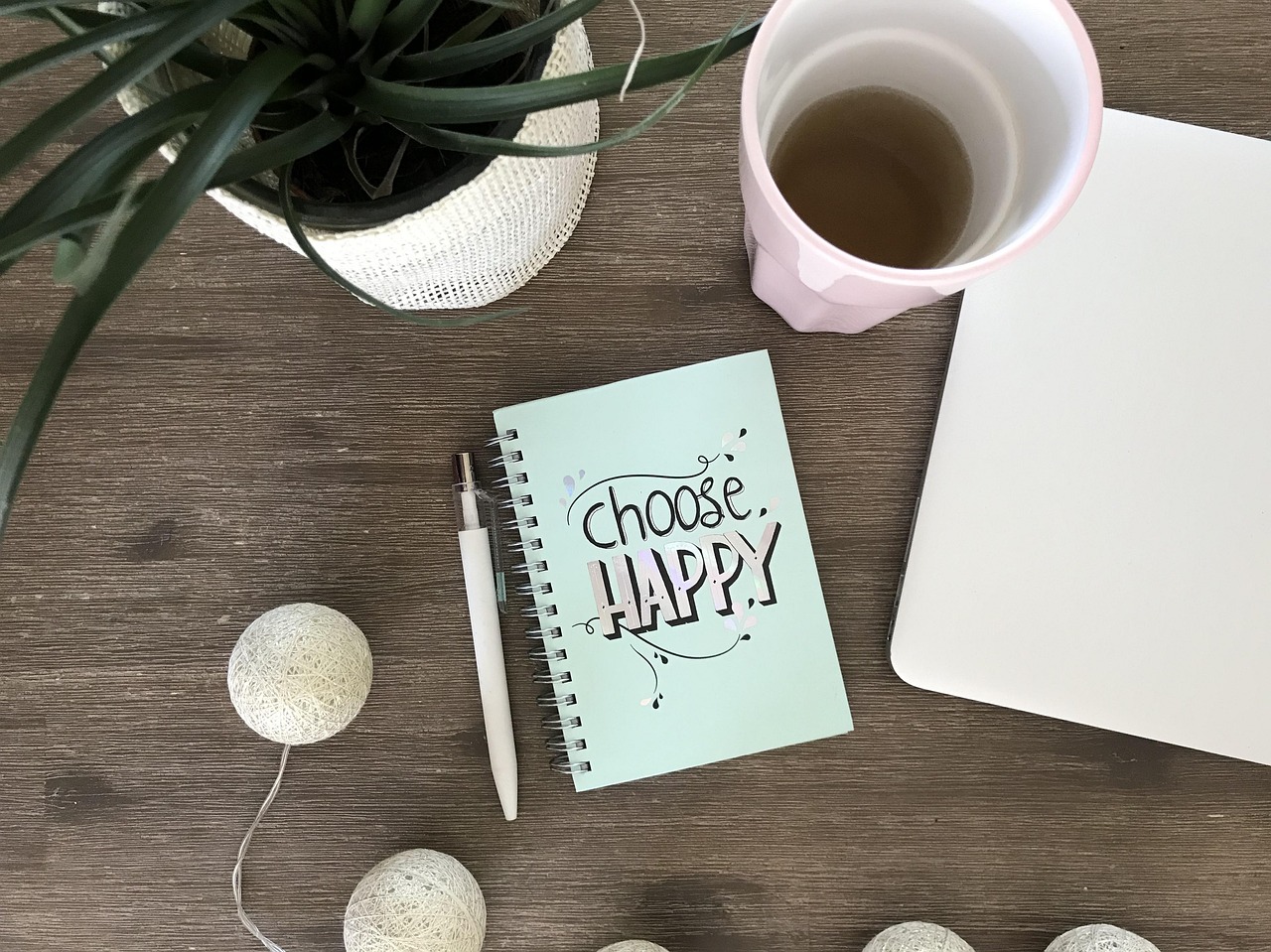 choose-happy-5204561_1280.jpg